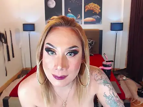 Allysonevanns's Thumb Image