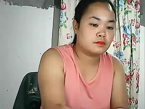 CreamyPussy4uxx live sex cam on Streamsexy