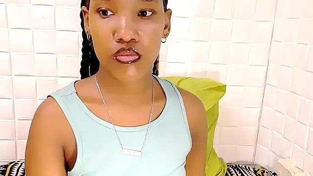 EroticSexyPrada's Thumb Image