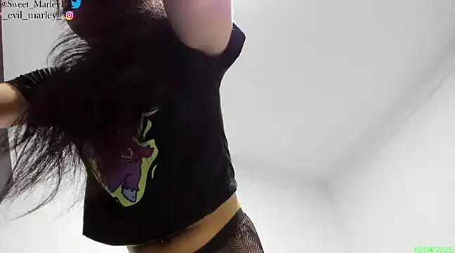 Evil_Queen13's Thumb Image