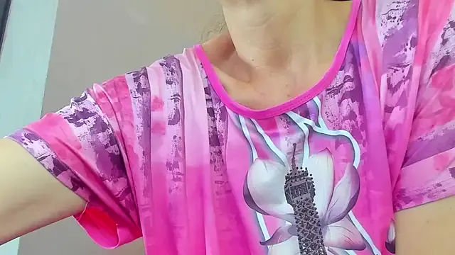 laurasofia45 private show on Streamsexy