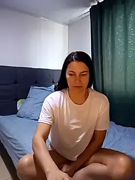 renata_hot1's Thumb Image